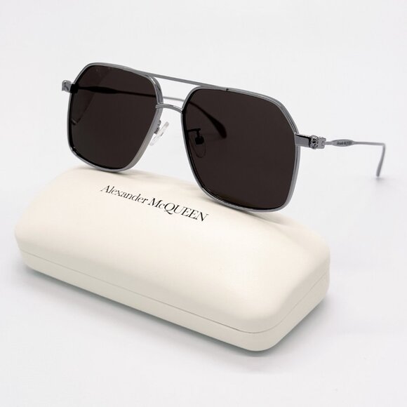 NEW ALEXANDER MCQUEEN AM0372S 001 PILOT SILVER SUNGLASSES ALEXANDER MCQUEEN - Picture 2 of 10